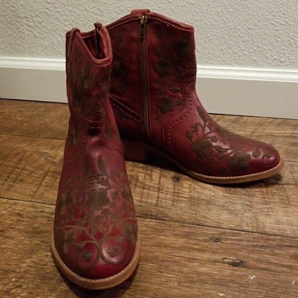 taos addition boots